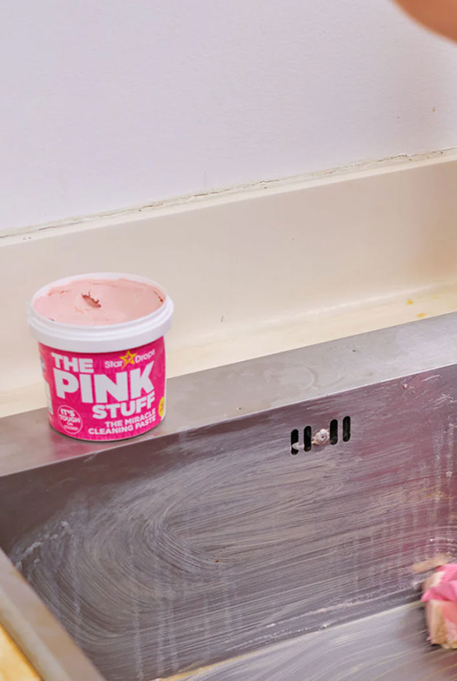 12 Genius Ways to Use The Pink Stuff Cleaner